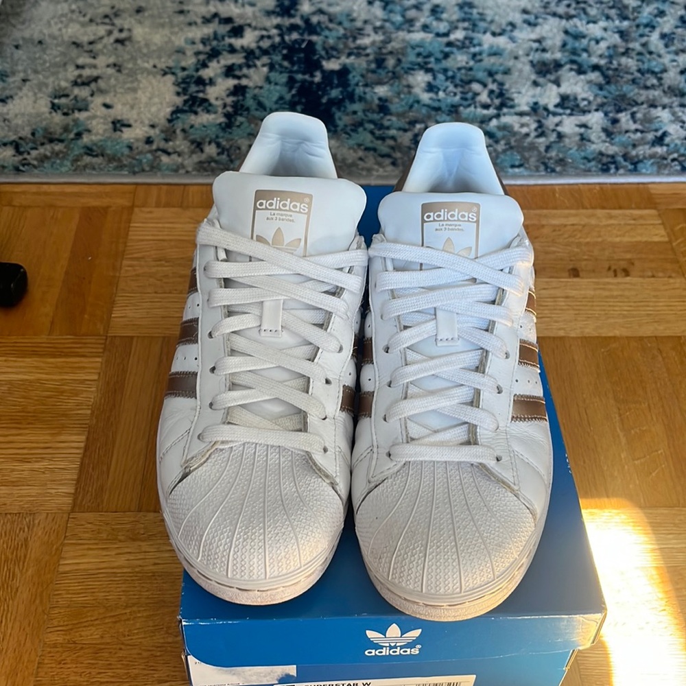 Women’s Adidas Superstar Sneaker